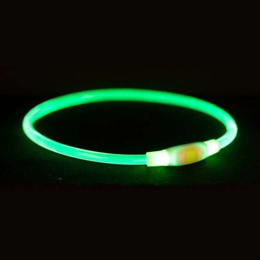 Нашийник Trixie Flash Light Ring USB для собак мигаючий силіконовий зелений розмір S–M 35 см/8 мм — фото 2