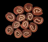 Nature’s Protection Lifestyle Duck & cod rolls Ласощі для собак рулети з качки і тріски, 75 г — фото 2