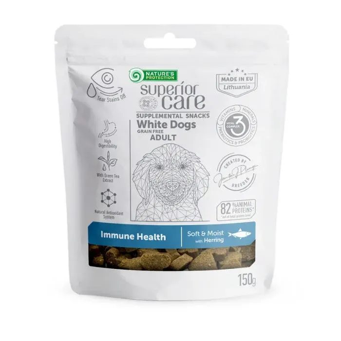 Nature’s Protection Superior Care White Dogs Immune Health Беззернові ласощі для дорослих собак із білим забарвленням з оселедцем, 150 г